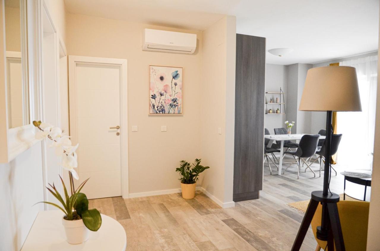 Family Friendly Apartments With A Swimming Pool Povljana, Pag - 244 エクステリア 写真