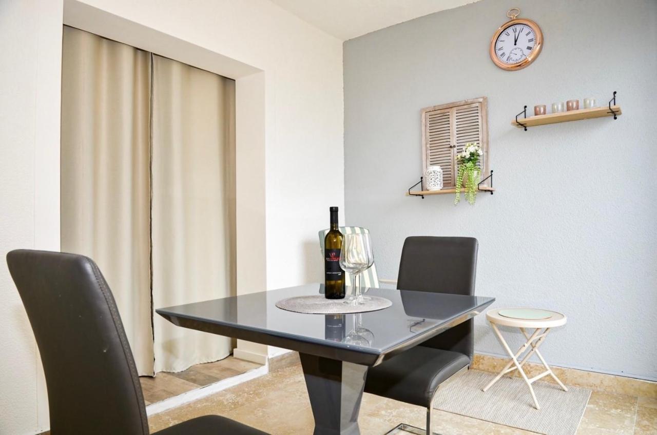 Family Friendly Apartments With A Swimming Pool Povljana, Pag - 244 エクステリア 写真