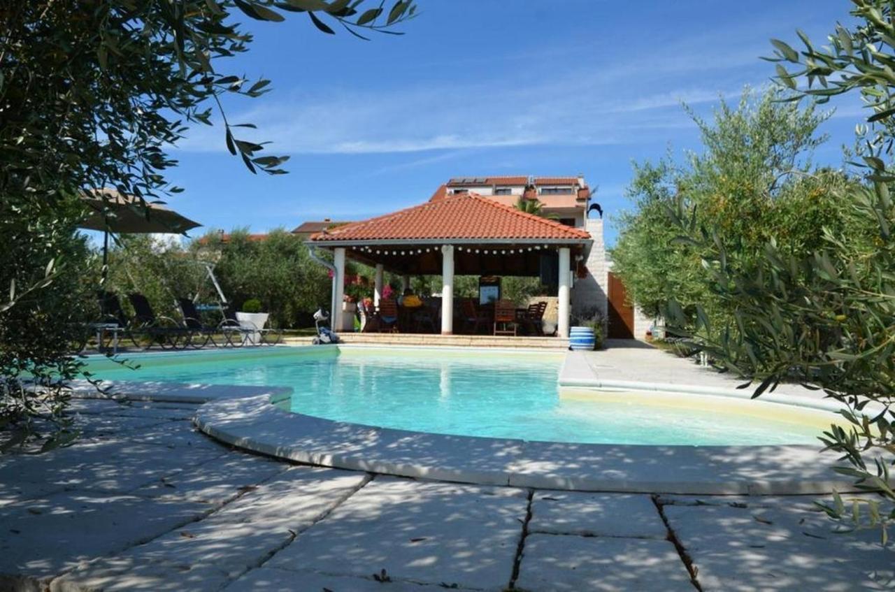 Family Friendly Apartments With A Swimming Pool Povljana, Pag - 244 エクステリア 写真