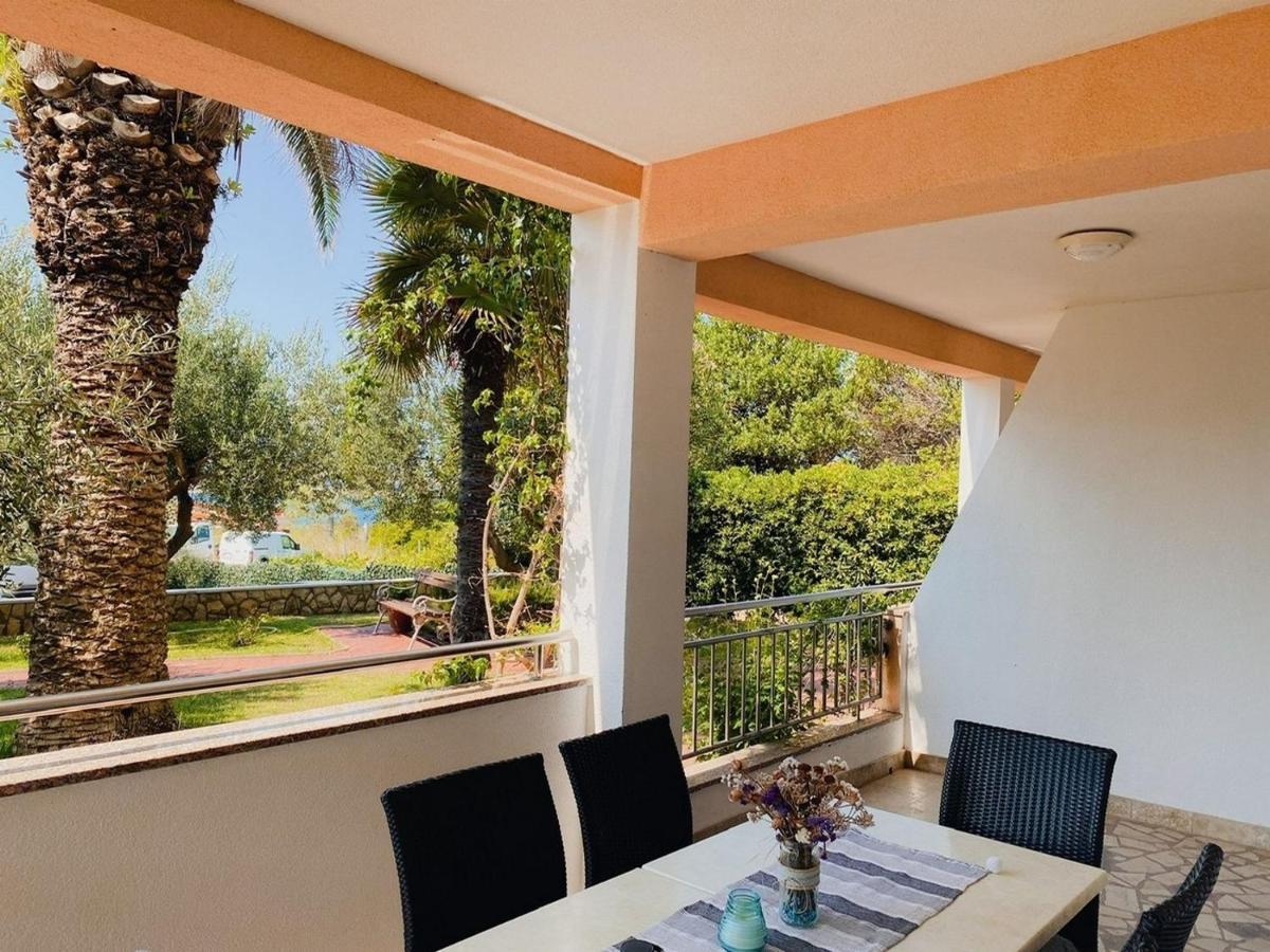 Family Friendly Apartments With A Swimming Pool Povljana, Pag - 244 エクステリア 写真