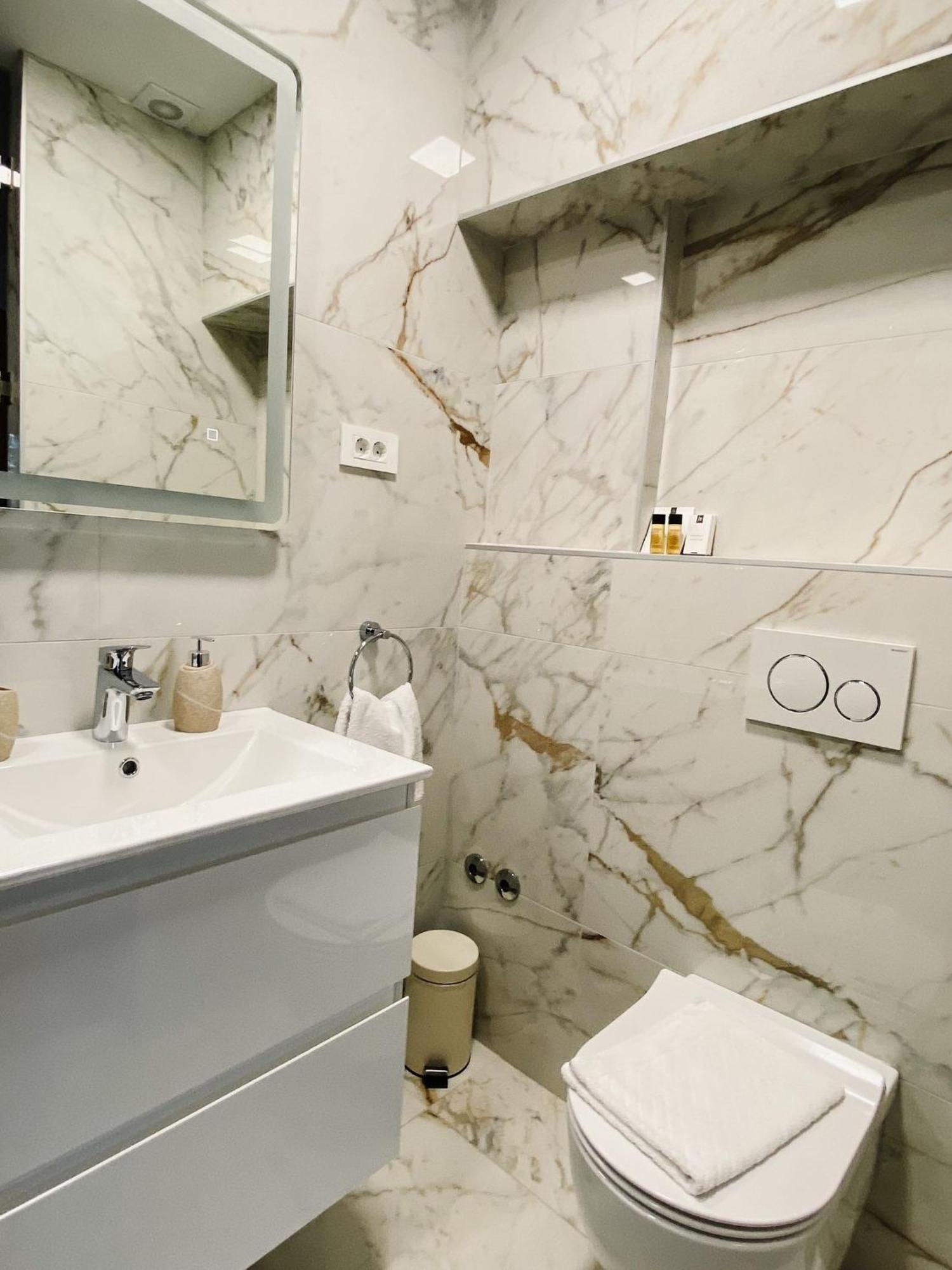 Family Friendly Apartments With A Swimming Pool Povljana, Pag - 244 部屋 写真