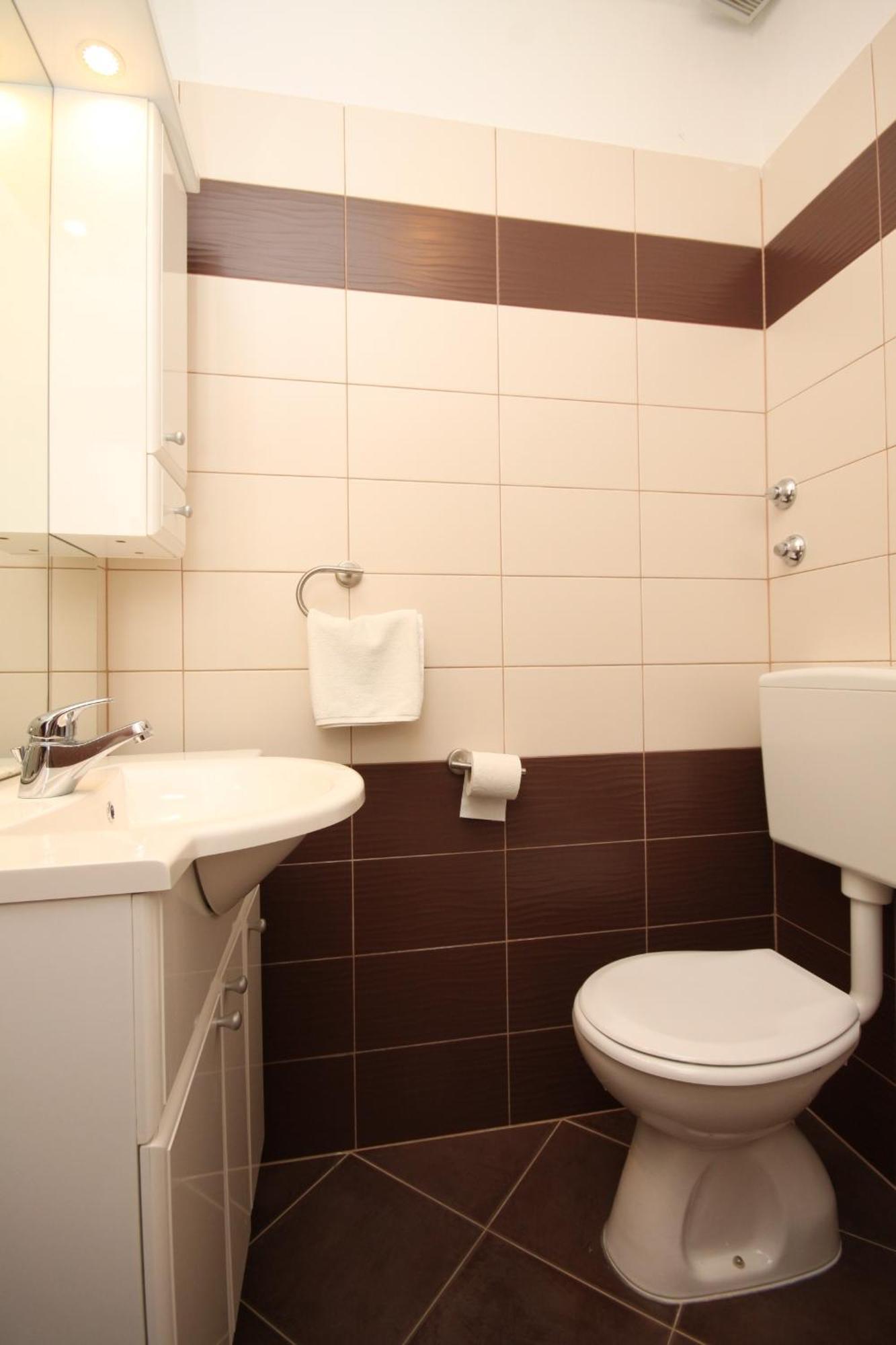 Family Friendly Apartments With A Swimming Pool Povljana, Pag - 244 部屋 写真