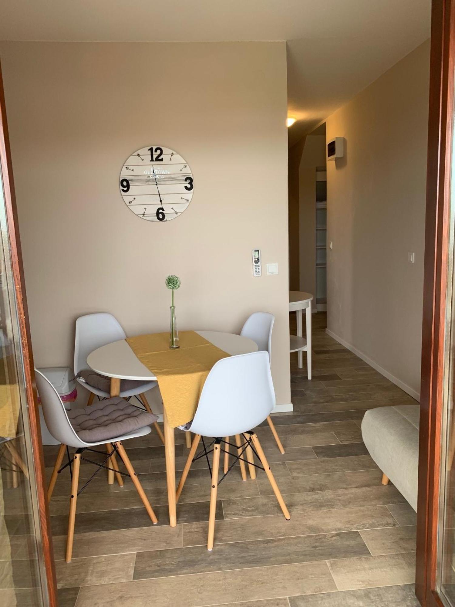 Family Friendly Apartments With A Swimming Pool Povljana, Pag - 244 部屋 写真